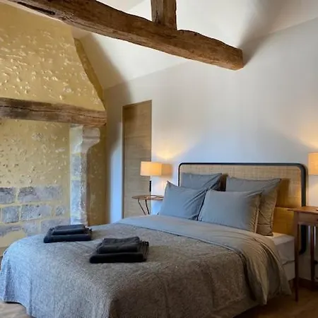 Chambres D'Hotes Du Domaine Des Ecuries ゲストハウス