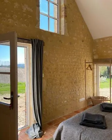 Chambres D'Hotes Du Domaine Des Ecuries 3* Cour-Maugis-sur-Huisne