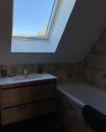 ゲストハウス Chambres D'Hotes Du Domaine Des Ecuries Cour-Maugis-sur-Huisne