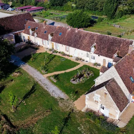ゲストハウス Chambres D'Hotes Du Domaine Des Ecuries Cour-Maugis-sur-Huisne