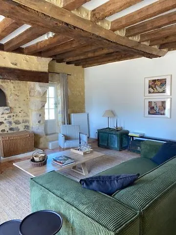 D'hotes Du Domaine Des Ecuries Guest house